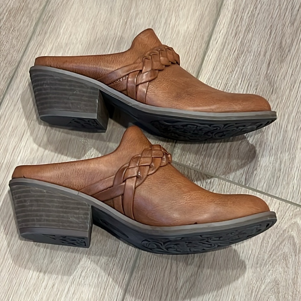 Euro Soft by Sofft Light Brown Leather Mules Braided Detail Size 6M - Picture 5 of 14